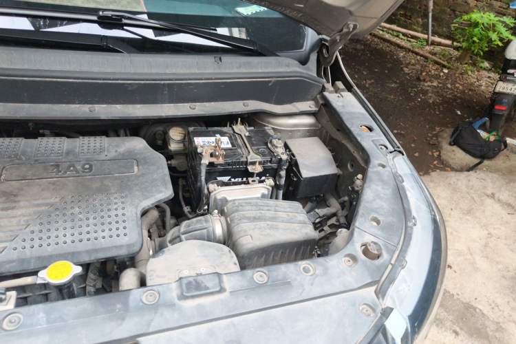 Used FORTHING SX6 2016 1.6L Manual Luxury Model Engine Bay Left