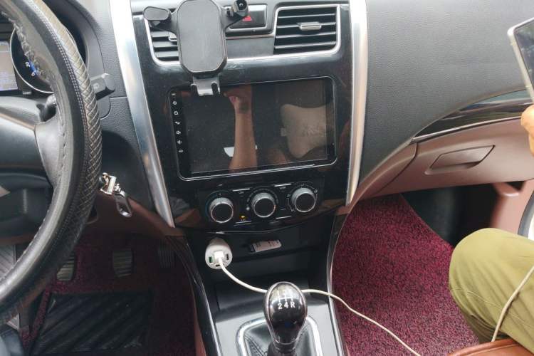 Used FORTHING SX6 2016 1.6L Manual Luxury Model Audio And AC Panel