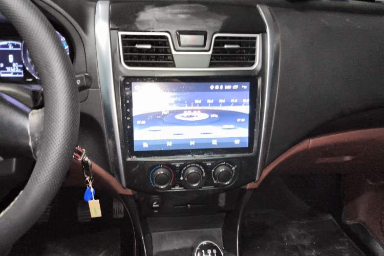 Used FORTHING SX6 2016 1.6L Manual Luxury Model Audio And AC Panel
