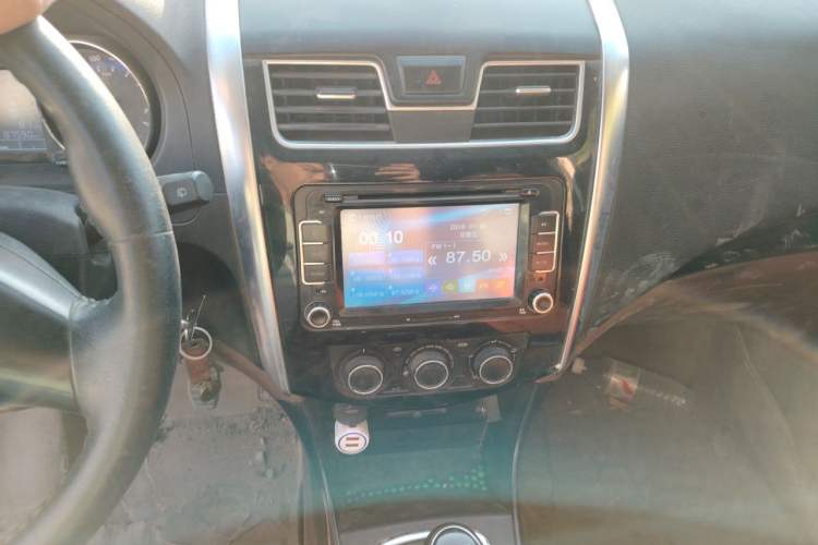 Used FORTHING SX6 2016 1.6L Manual Luxury Model Audio And AC Panel