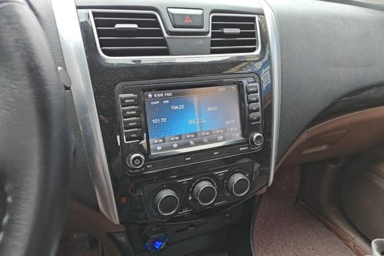 Used FORTHING SX6 2016 1.6L Manual Luxury Model Audio And AC Panel