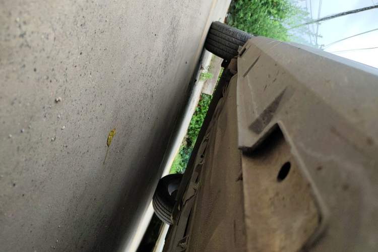 Used FORTHING SX6 2016 1.6L CVT Luxury Model Chassis Front Right