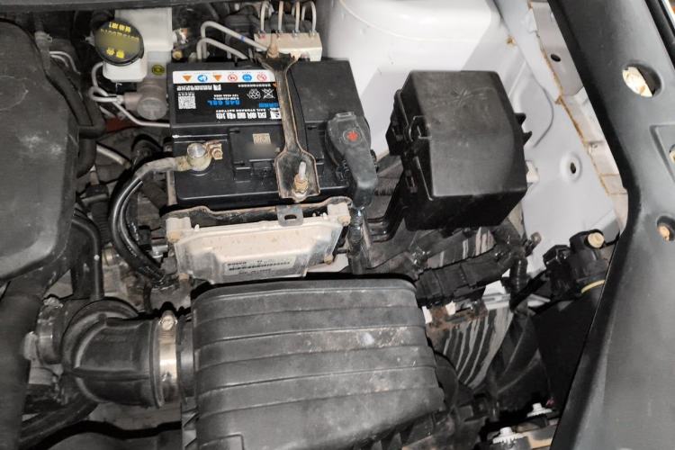 Used FORTHING SX6 2016 1.6L Manual Luxury Model Engine Bay Left