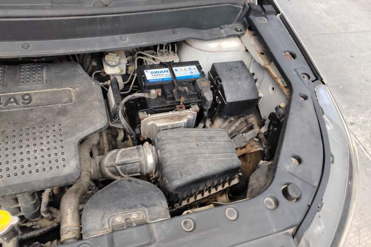 Used FORTHING SX6 2016 1.6L CVT Luxury Model Engine Bay Left