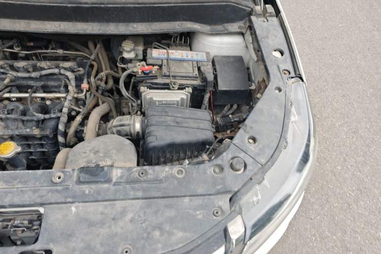 Used FORTHING SX6 2016 1.6L Manual Luxury Model Engine Bay Left