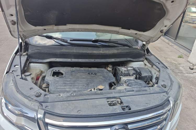 Used FORTHING SX6 2016 1.6L Manual Luxury Model Engine Bay
