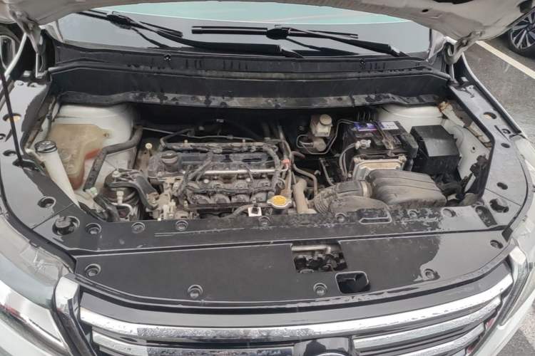 Used FORTHING SX6 2016 1.6L Manual Luxury Model Engine Bay