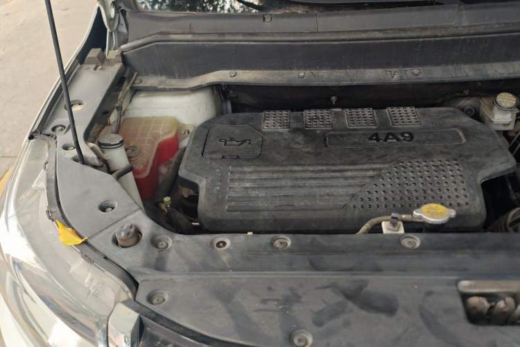 Used FORTHING SX6 2016 1.6L Manual Luxury Model Engine Bay Right
