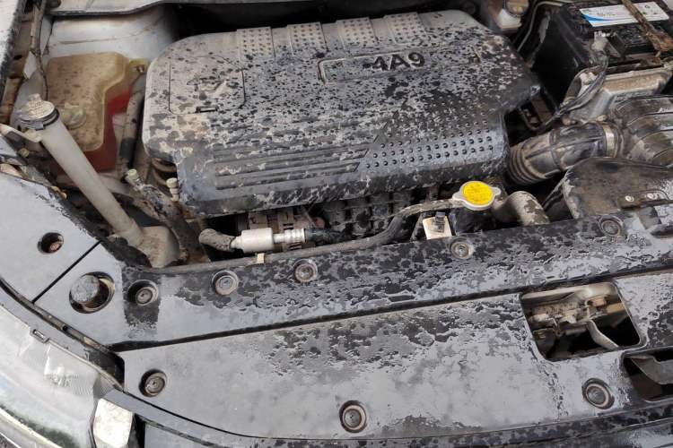 Used FORTHING SX6 2016 1.6L Manual Luxury Model Engine Bay Right