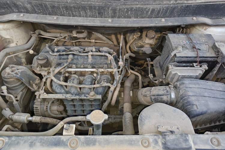 Used FORTHING SX6 2016 1.6L Manual Luxury Model Engine Bay