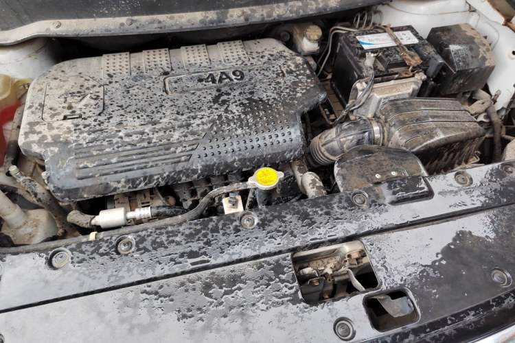Used FORTHING SX6 2016 1.6L Manual Luxury Model Engine Bay