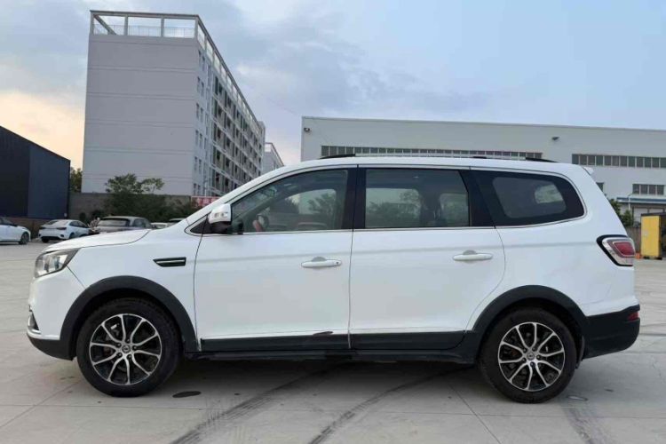 Used FORTHING SX6 2016 1.6L Manual Luxury Model Exterior 4