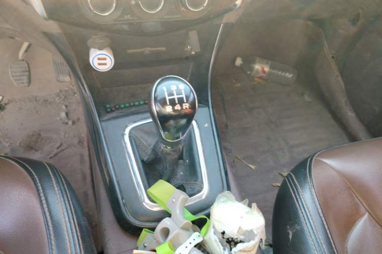 Used FORTHING SX6 2016 1.6L Manual Luxury Model Gear Lever