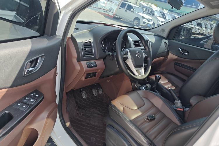 Used FORTHING SX6 2016 1.6L Manual Luxury Model Interior 2
