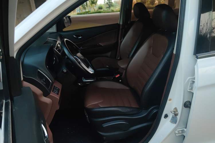 Used FORTHING SX6 2016 1.6L CVT Luxury Model Left Front Seat