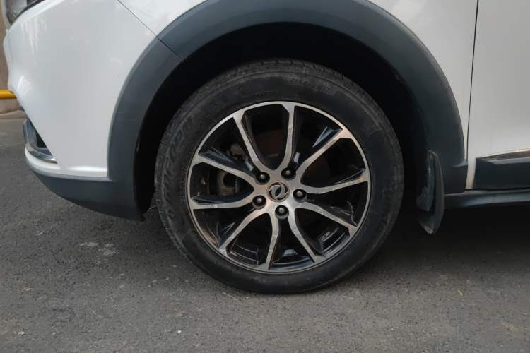 Used FORTHING SX6 2016 1.6L CVT Luxury Model Left Front Wheel Hub