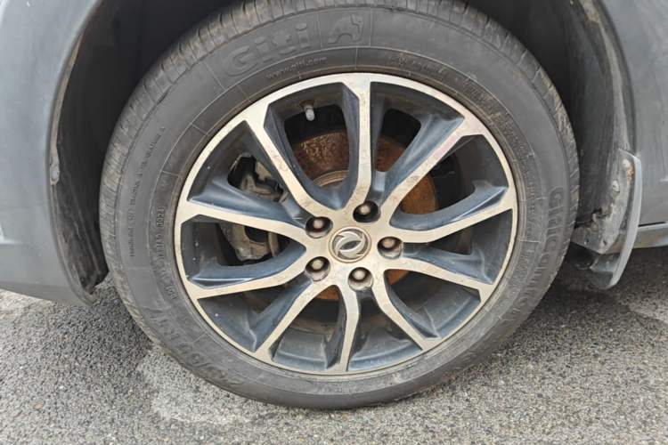 Used FORTHING SX6 2016 1.6L Manual Luxury Model Left Front Wheel Hub