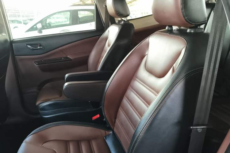Used FORTHING SX6 2016 1.6L CVT Luxury Model Left Rear Seat
