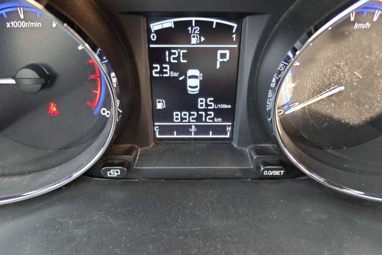 Used FORTHING SX6 2016 1.6L CVT Deluxe Model Odometer Close Up