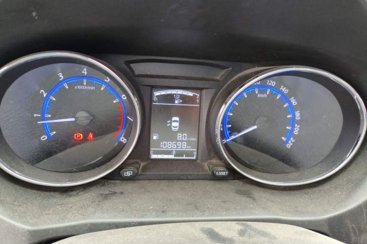 Used FORTHING SX6 2016 1.6L Manual Luxury Model Odometer Close Up