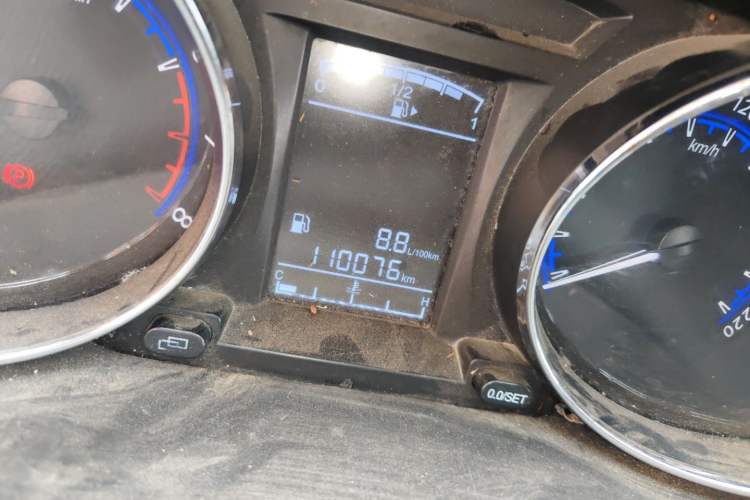 Used FORTHING SX6 2016 1.6L Manual Luxury Model Odometer Close Up
