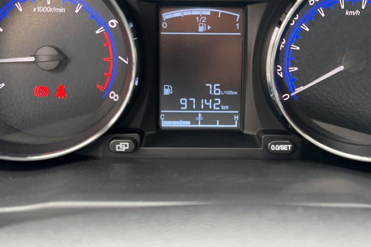 Used FORTHING SX6 2016 1.6L Manual Elite Model Odometer Close Up