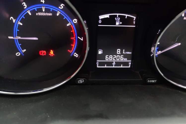 Used FORTHING SX6 2016 1.6L Manual Luxury Model Odometer Close Up