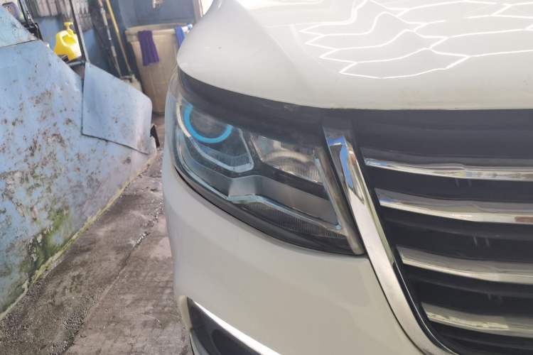 Used FORTHING SX6 2016 1.6L Manual Luxury Model Right Front Headlight