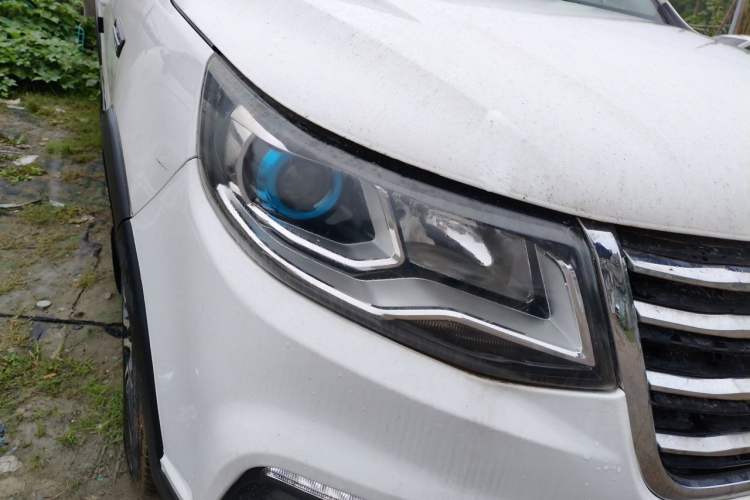 Used FORTHING SX6 2016 1.6L Manual Luxury Model Right Front Headlight