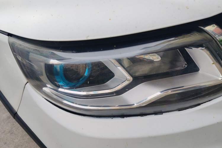 Used FORTHING SX6 2016 1.6L Manual Luxury Model Right Front Headlight