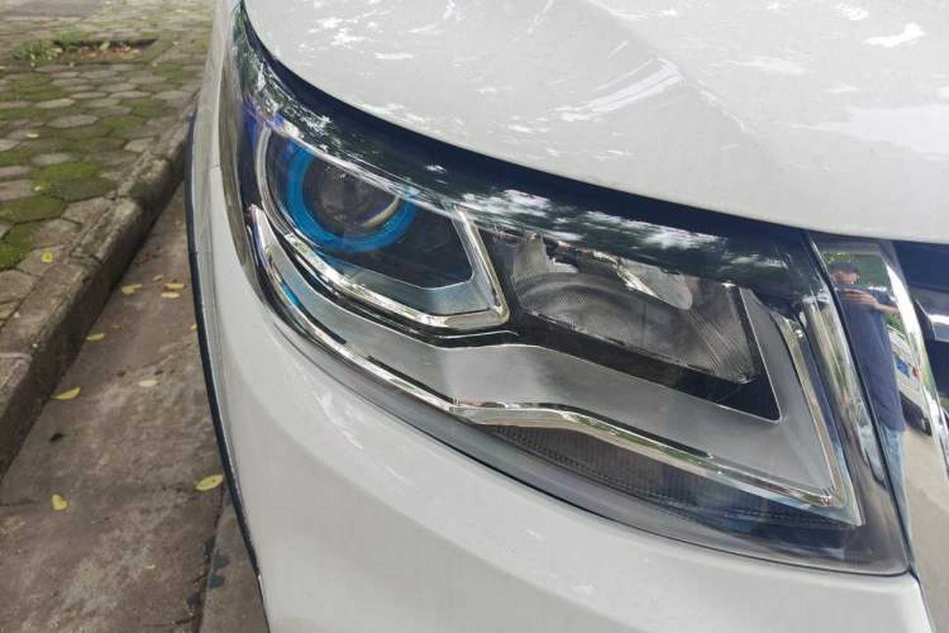 Used FORTHING SX6 2016 1.6L Manual Luxury Model Right Front Headlight