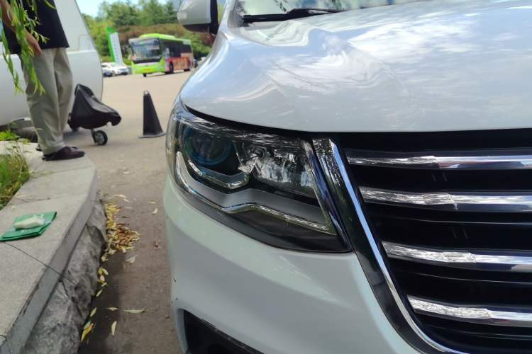 Used FORTHING SX6 2016 1.6L Manual Luxury Model Right Front Headlight
