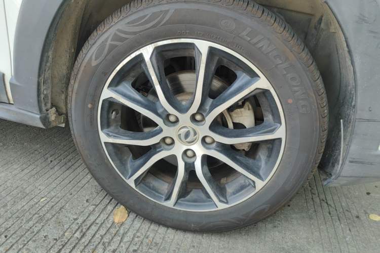 Used FORTHING SX6 2016 1.6L Manual Luxury Model Right Front Wheel Hub