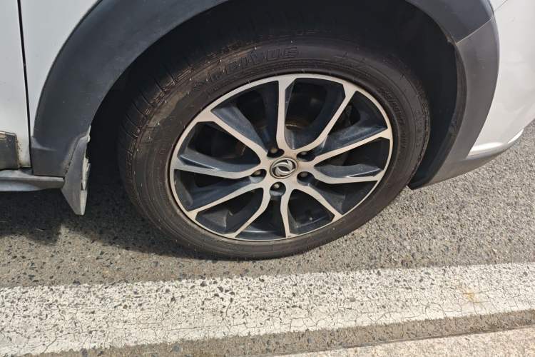 Used FORTHING SX6 2016 1.6L CVT Luxury Model Right Front Wheel Hub