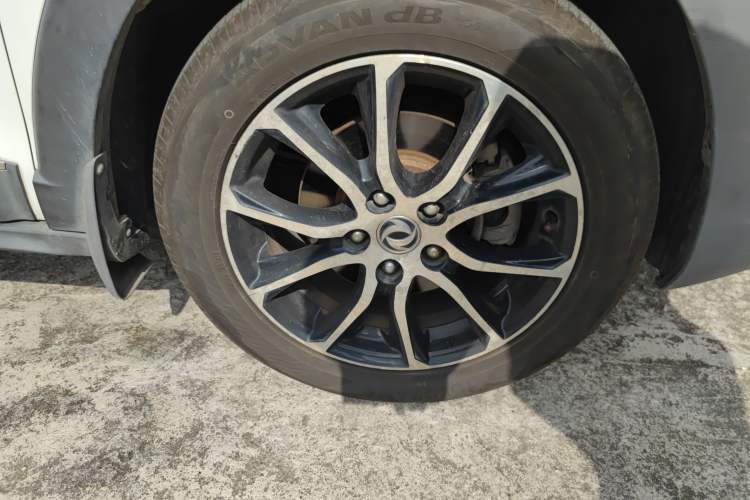 Used FORTHING SX6 2016 1.6L Manual Luxury Model Right Front Wheel Hub