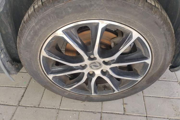 Used FORTHING SX6 2016 1.6L Manual Luxury Model Right Front Wheel Hub