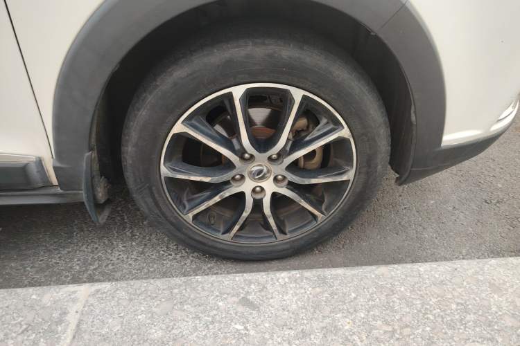 Used FORTHING SX6 2016 1.6L Manual Luxury Model Right Front Wheel Hub