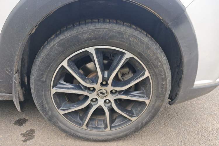 Used FORTHING SX6 2016 1.6L Manual Luxury Model Right Front Wheel Hub