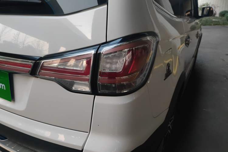 Used FORTHING SX6 2016 1.6L CVT Luxury Model Right Rear Taillight