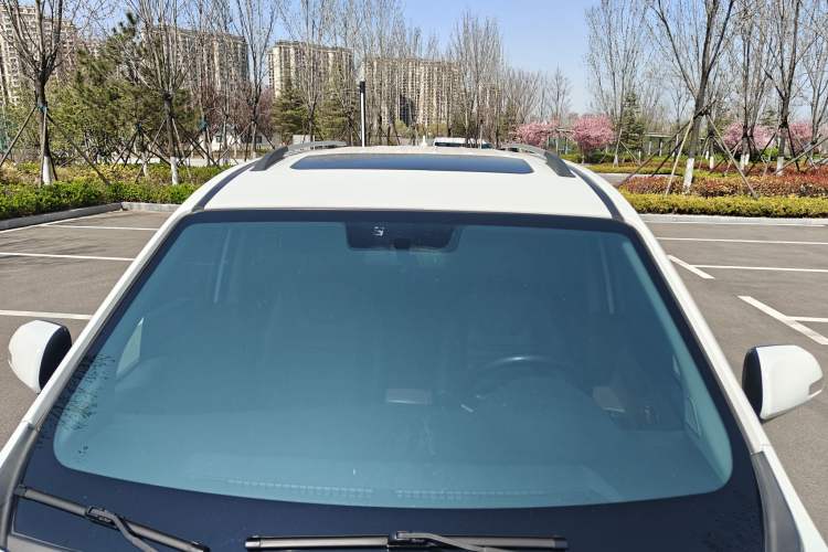 Used FORTHING SX6 2016 1.6L CVT Luxury Model Roof
