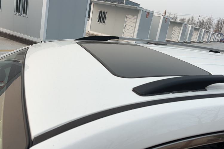 Used FORTHING SX6 2016 1.6L Manual Luxury Model Roof