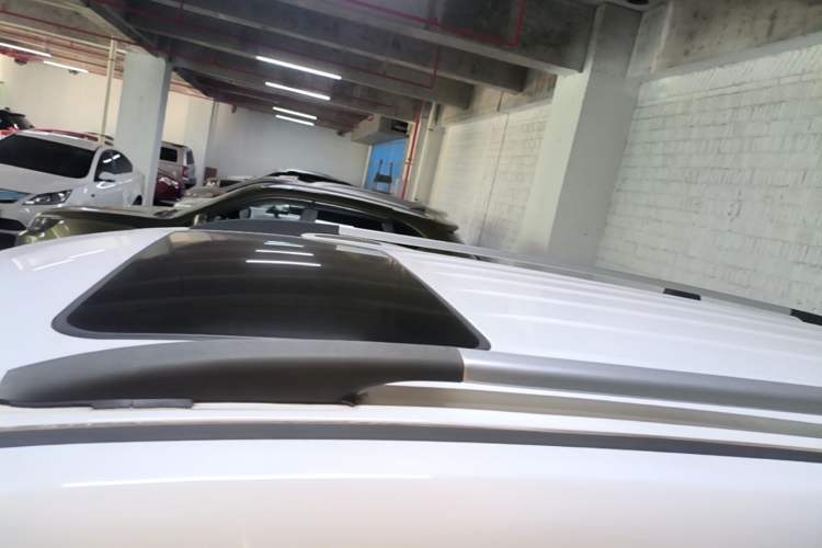Used FORTHING SX6 2016 1.6L Manual Luxury Model Roof