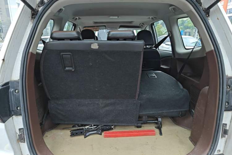 Used FORTHING SX6 2016 1.6L Manual Luxury Model Trunk