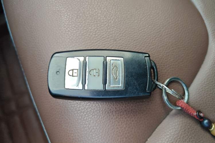 Used FORTHING SX6 2016 1.6L CVT Deluxe Model Vehicle Key