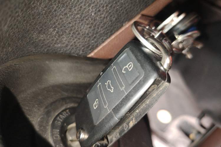 Used FORTHING SX6 2016 1.6L Manual Luxury Model Vehicle Key