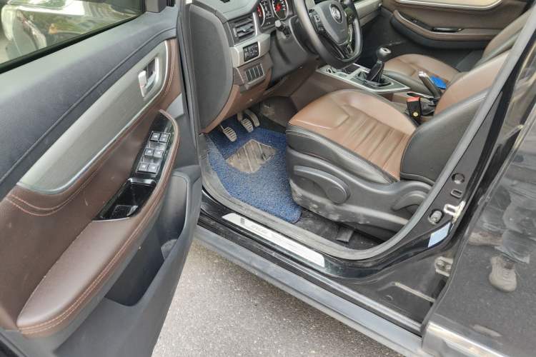 Used FORTHING SX6 2018 1.6L Manual Luxury Model Driver Seat