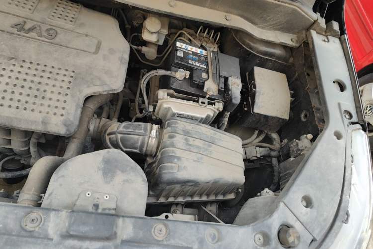 Used FORTHING SX6 2018 1.6L Manual Luxury Model Engine Bay Left