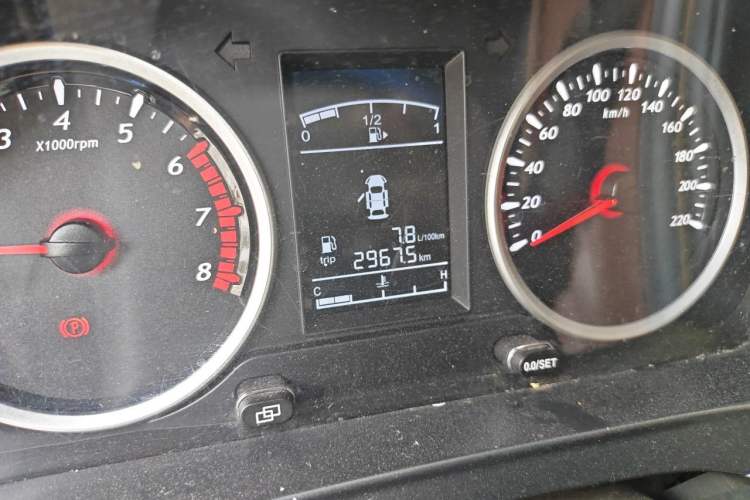 Used FORTHING SX6 2018 1.6L Manual Luxury Model Odometer Close Up