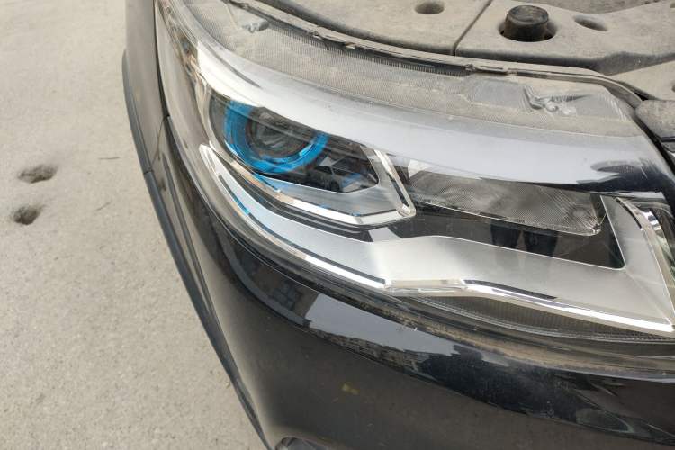 Used FORTHING SX6 2018 1.6L Manual Luxury Model Right Front Headlight