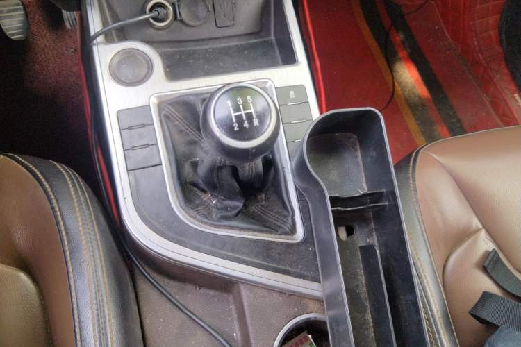 Used FORTHING SX6 2018 1.6L Manual Luxury Model Gear Lever